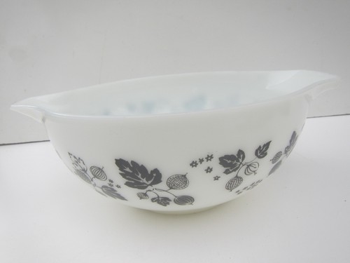 Vintage pyrex gooseberry - vintage,