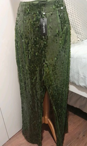 Bnwt boohoo sze - green, satin
