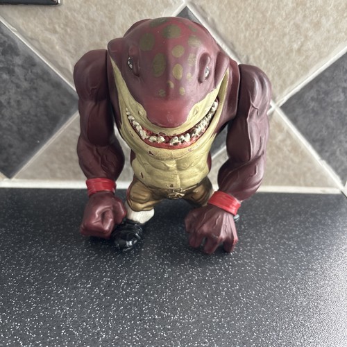 Street sharks big - street,