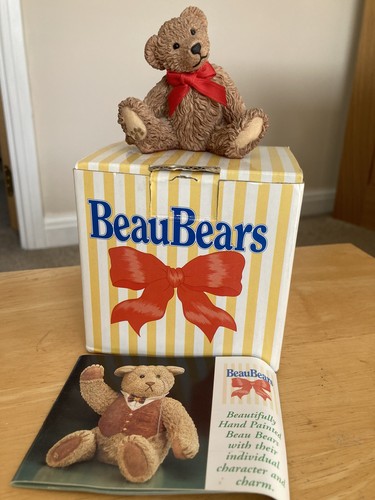 Beau bears paw - beau,