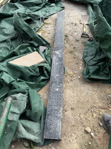 Steel cavity wall lintel - 2.1m,