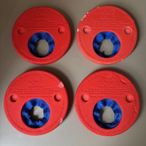Set red delphin swimming - red,