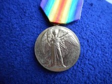 WW1 VICTORY MEDAL VERY NEATLY