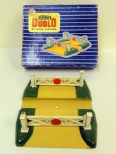 HORNBY DUBLO Level Crossing