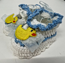 Job Lot 9 x CUTE PAIRS HAND KNITTED BABY BOOTIES in WHITE, SIZE 0-3 MONTHS