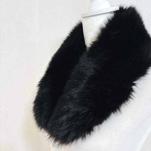 Saga fox black real - black,