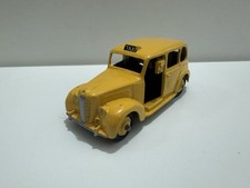 DINKY TOYS AUSTIN TAXI YELLOW