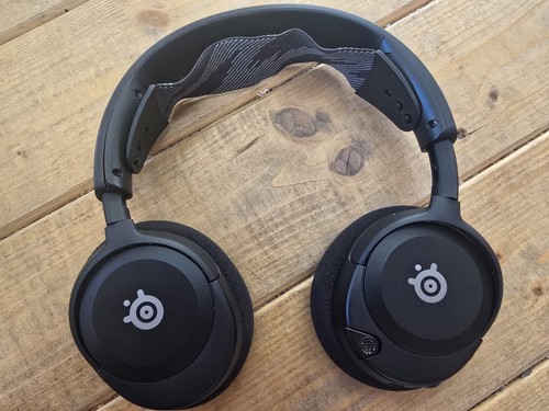 Steelseries arctis nova - steelseries,