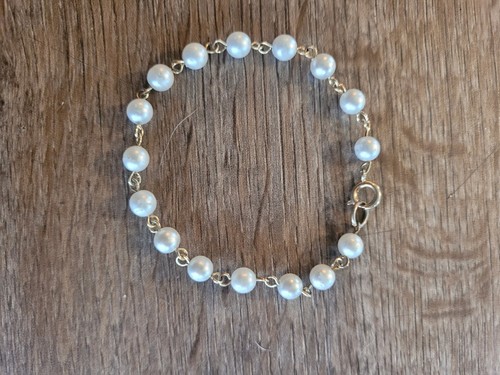 Vintage goldtone faux pearl - goldtone,