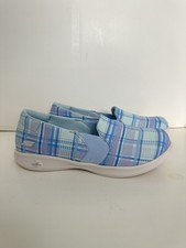 Skechers Size 7 Blue Plaid