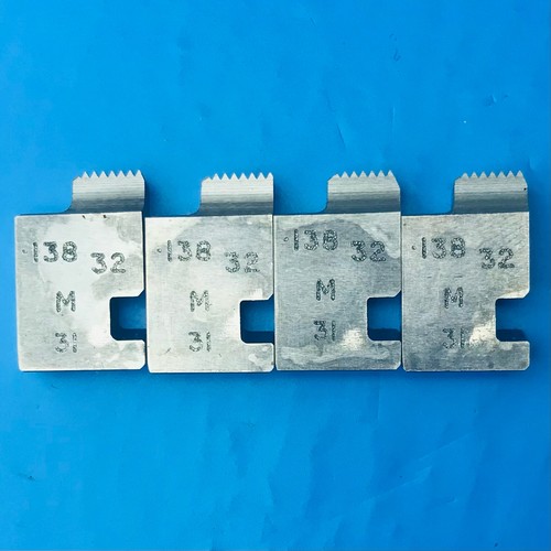 Set 138 32 - set, of