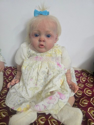 Reborn baby used - reborn,
