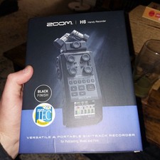 Zoom H6 Handy Portable Digital Audio Recorder
