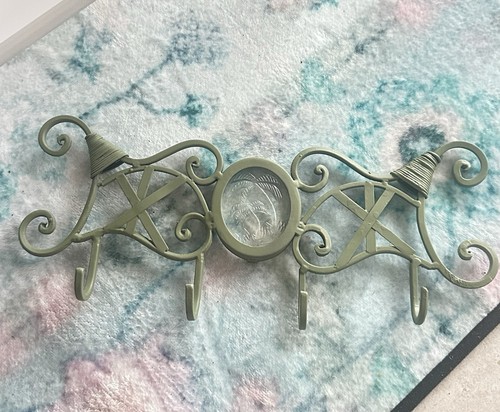 Vintage cast iron - cast, coat