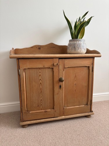 Small rustic pine cupboard - rustic,