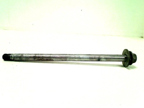 Rear axle yamaha - rear,