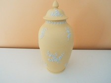 *VINTAGE* Wedgwood Primrose- Prunus Pagoda Yellow Jasperware temple jar 1970's