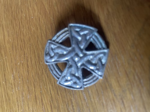 Cardingham cross broach - cross,