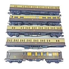 Rake Of 5 Tri-ang Mainline