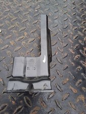 VW POLO 6N2 1.6 PETROL GTi 3-DOOR HATCHBACK PAIR OF SEAT MOUNTING BRACKETS.