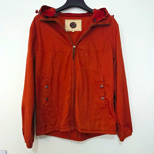 Pretty green men - pretty, brown