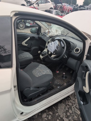 Ford studio 2008 2016 door - ka, 2008-2016