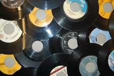 Jukebox record hole cutter