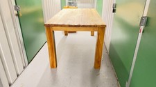 FANTASTIC QUALITY  OAK TABLE
