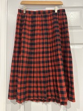 Ladies Traditional Pleated