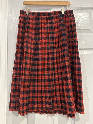 Ladies traditional pleated - ladies,