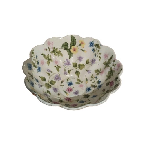 Queens country meadow floral - country,