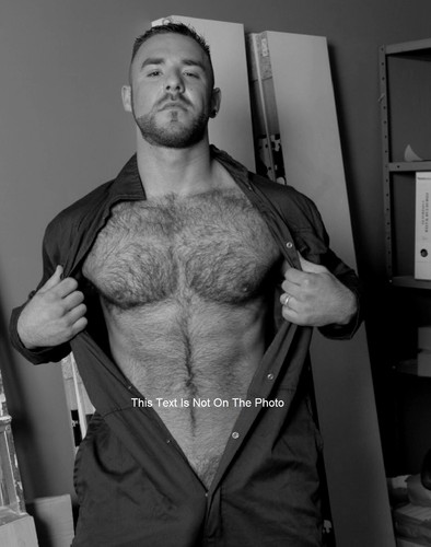 Nude muscular gay man - nude,