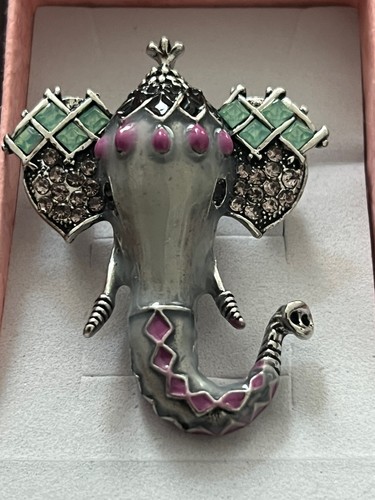 Ladies elephant head enamelled