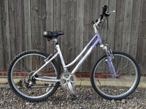 Giant sedona mountain bike - giant,