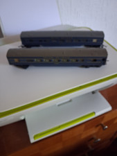 2 triang railways oo coaches