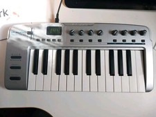 M-Audio KeyStudio 25