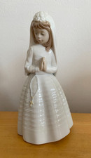 Young Lady Bride In Wedding Dress by Lladro Nao. 23 cm