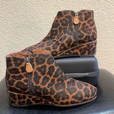 Gentle Souls by Kenneth Cole