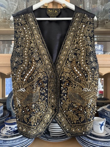 Vintage bali chic - bali, gold