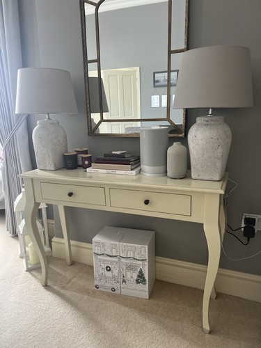 Laura ashley rosalind cream - laura,