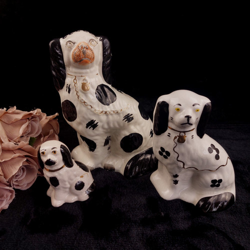 Staffordshire dog figures - staffordshire, trio