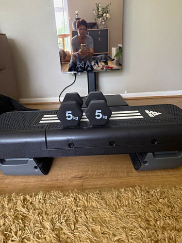 Magic exercise mirror - ai,