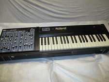 ROLAND SH 3 A SYNTHESIZER