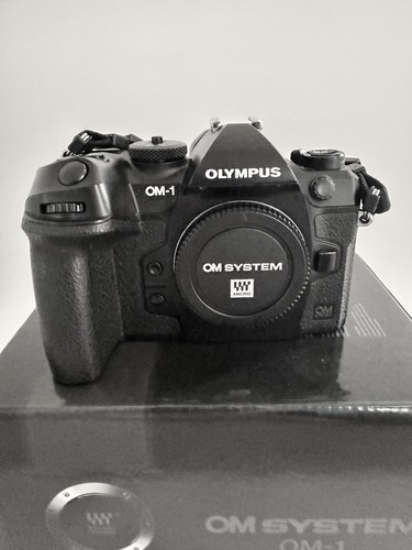 Olympus 4 mp - 20.4,