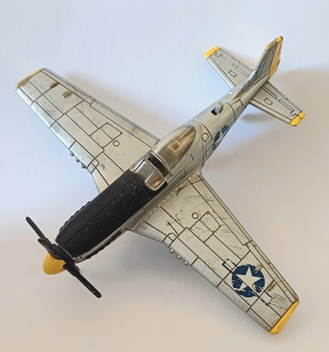 Vintage mustang fighter - p-51,