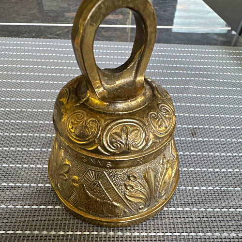 Antique gold metal pelican - gold,