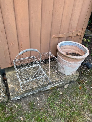 Vintage wire egg - wire, basket