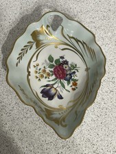 LIMOGES "LA REINE" FRENCH