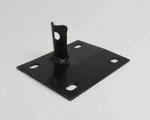 Seat bracket striking plate