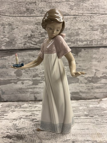Lladro nao girl - lladro, with